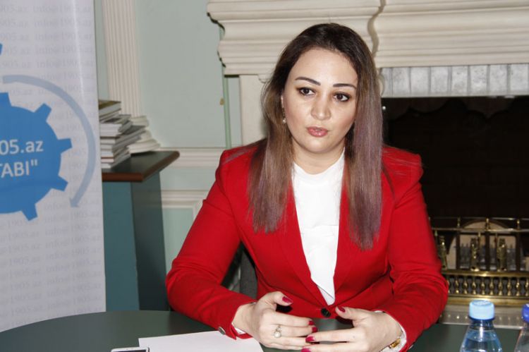 "Bu gün şagird oxumur, onunla birlikdə valideyn və ya repetitor oxuyur" - Vüsalə Ağabəyli