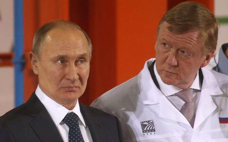 “O, NİYƏ BELƏ EDİR? ARADAN ÇIXIB...” - Putin Çubaysın qaçmasından danışdı