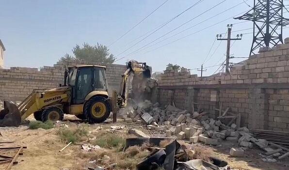 Dövlət torpağında qanunsuz tikinti: cinayət işi açıldı