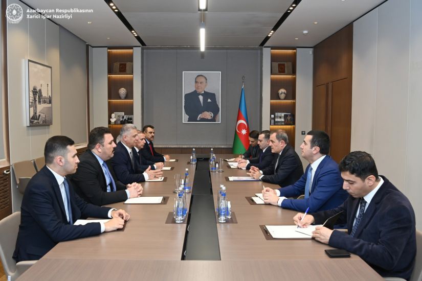 Ceyhun Bayramov İraq Parlamentinin nümayəndə heyəti ilə görüşdü