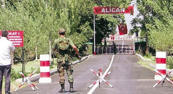 Ermənistan XİN: Sərhədləri açmağa hazırıq!