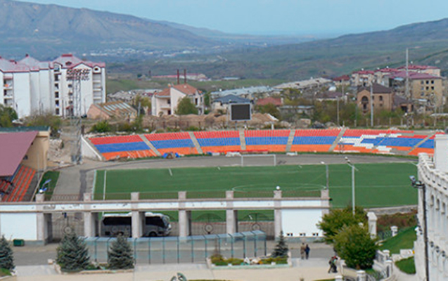Xankəndi stadionunda söküntü işlərinə başlanıldı - Video