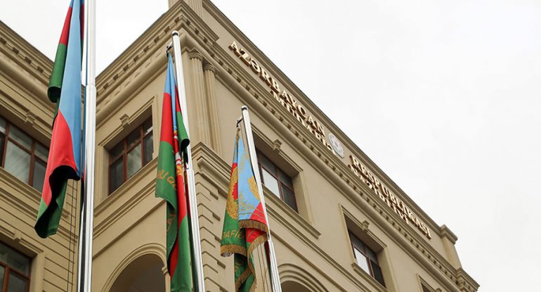 MN: Bölmələrimiz artilleriya atəşinə məruz qalıb