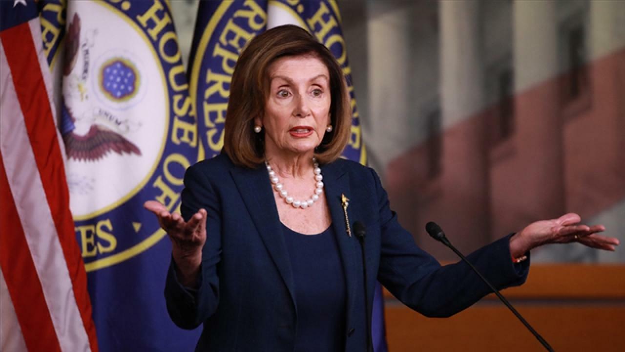 Pelosi ermənilərin farslarla savaşını niyə qabartdı?