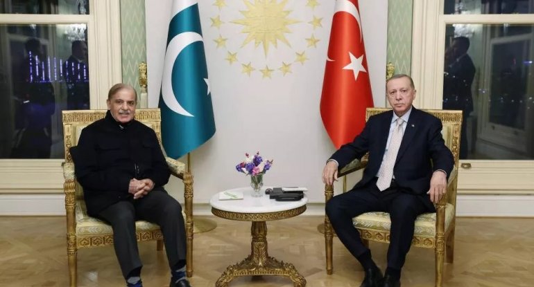 Pakistanın baş naziri: “Azərbaycan və Pakistan olaraq bu baxımdan çox şanslıyıq”