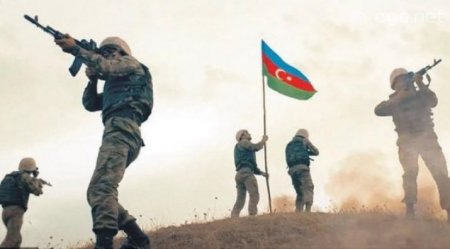 Paşinyan Kremlə necə FIRILDAQ GƏLİR... - Və yaxud da gəlmək istəyir...