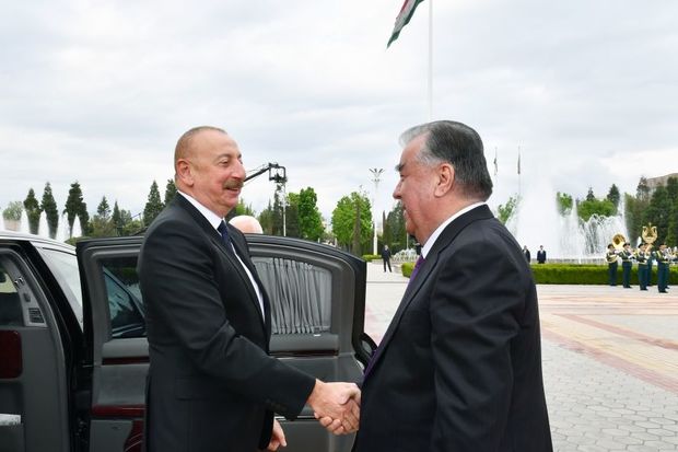 İlham Əliyev: “Dövlətlərarası münasibətlərimiz dövründə çox möhkəm təməl yaratmağa nail olmuşuq”