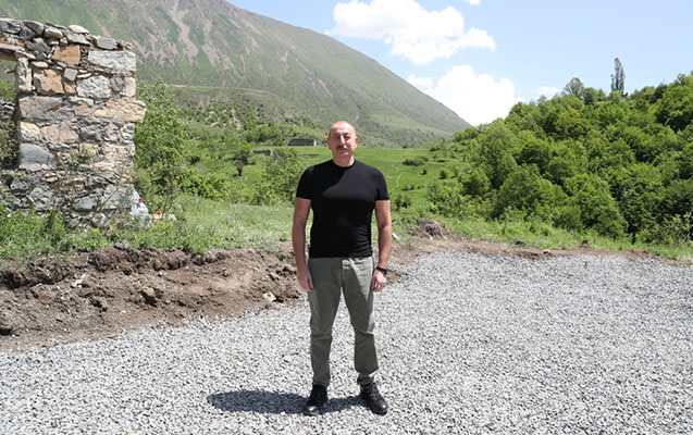 Prezident Zallar kəndinin də təməli qoydu - Fotolar