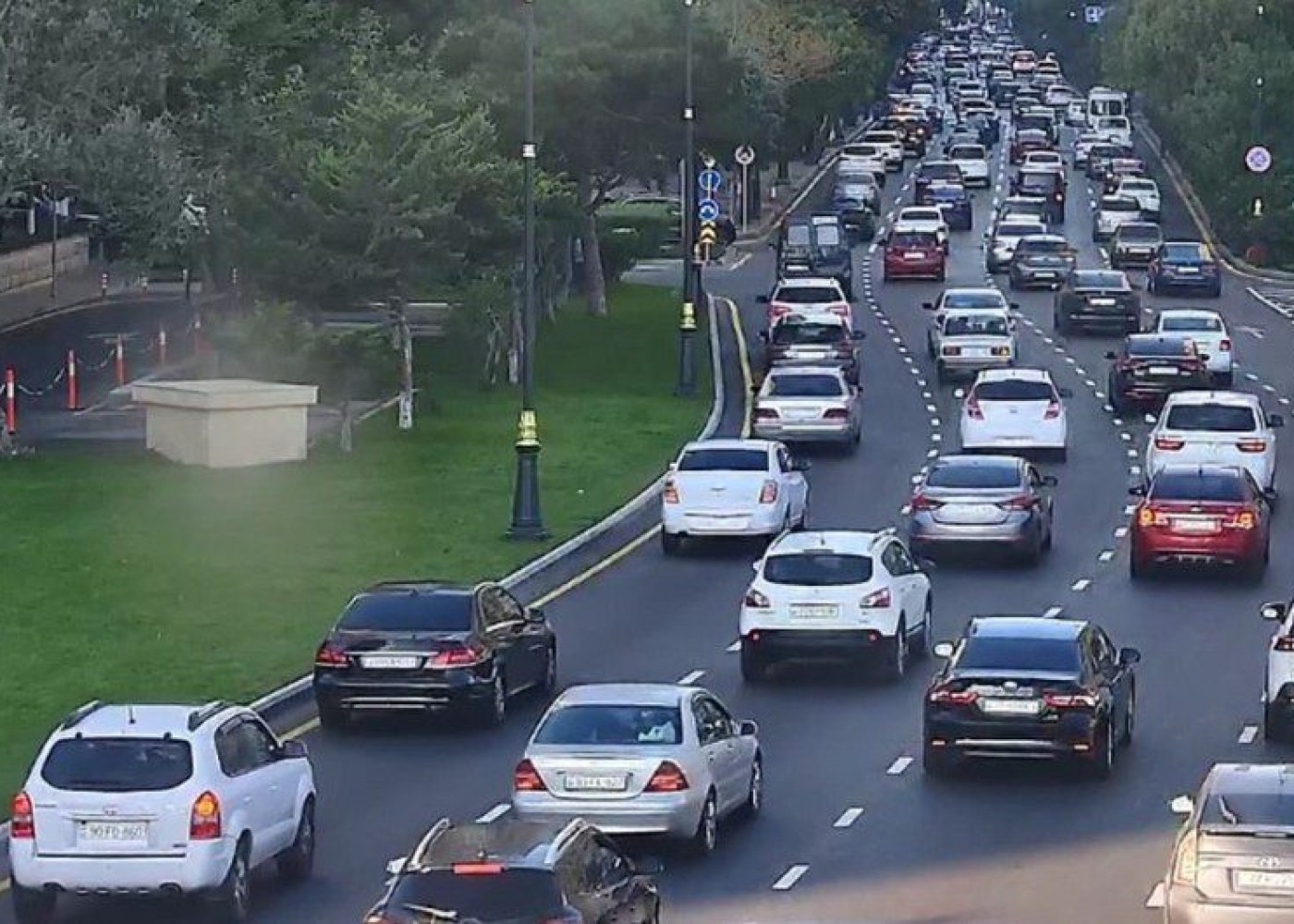 Bakıda tıxac olan yollar - SİYAHI