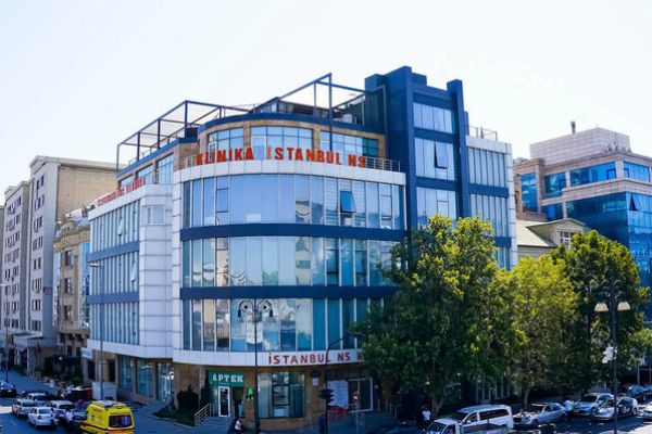 Əxlaqsızlığı təbliğ edən verilişdə sponsor olan "İstanbul NS" Klinikasının vergi borcu üzə çıxdı - FOTOFAKT