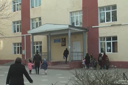 Azərbaycanda 33 şagird məktəbi BOYKOT ETDİ - Nə baş verir? VİDEO