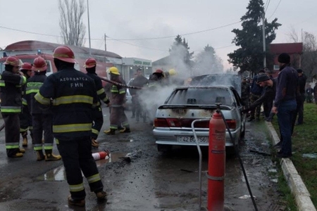 İşığı kəsilən şəxs “Azərişıq” əməkdaşının maşınını bu hala saldı - FOTO