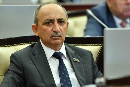 Əziz Ələkbərli: “Beş ildir İşçi Qrup yaradılıb, amma bir Ermənistan qaçqınına dəymiş ziyan hesablanmayıb”