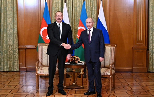 Putin İlham Əliyevə zəng etdi
