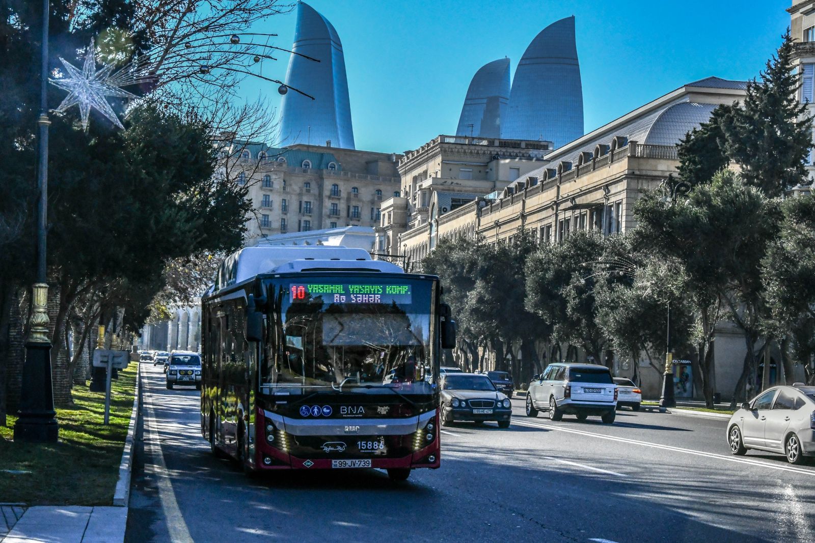 “BakuBus” avtobusu qadını vurdu - Vəziyyəti ağırdır