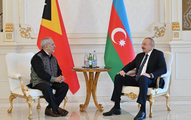 Prezident həmkarı ilə görüşdü - Foto