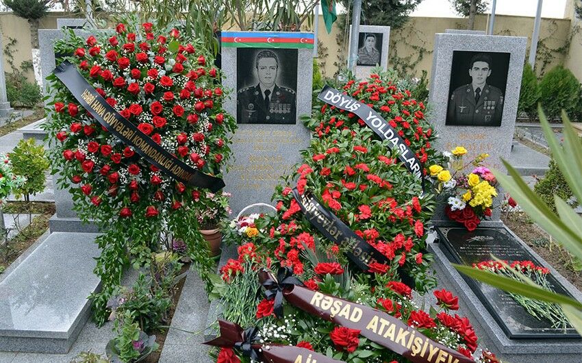 Şəhid hərbi pilot Rəşad Atakişiyevin xatirəsi yad edildi - FOTO
