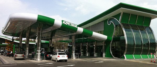 "Azpetrol" da müştərilərini BELƏ ALDADIR... - 45 litrlik çəlləyə 50 litr NECƏ YERLƏŞİR?