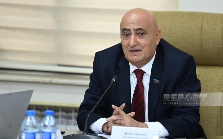 "Harada görünüb ki, universitetə 75 nəfər qəbul olunsun, amma 100 nəfər bitirsin?!" - Deputat