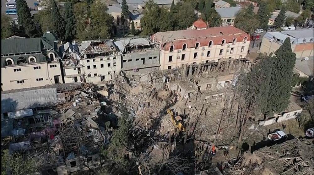 Gəncənin bombalanması əmrini Araik verməyib? - Babayan SİRLƏRİ AÇIR