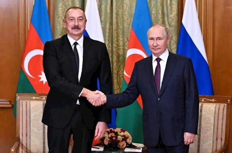 Putin İlham Əliyevə zəng etdi