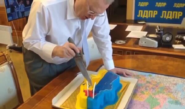 “Jirinovskinin tortu”: Putin nəyə işarə etdi?