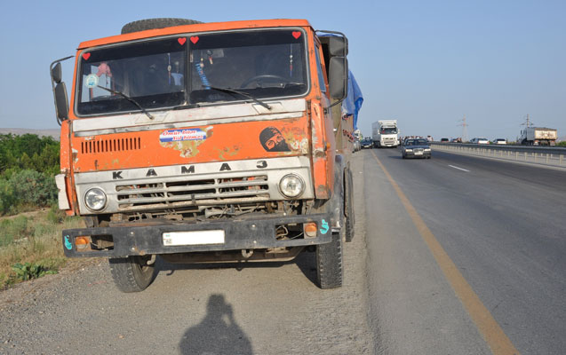 DTX işçisi olduğunu deyib pul alan şəxs “Kamaz” sürücüsü imiş