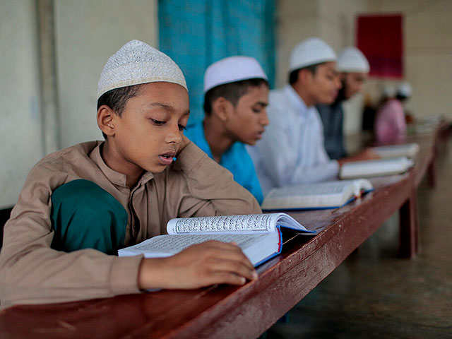 Hindistan mədrəsələrdə islami təhsil verilməsinə qoyulan qadağanı ləğv etdi - Ali Məhkəmə mühüm qərar qəbul etdi