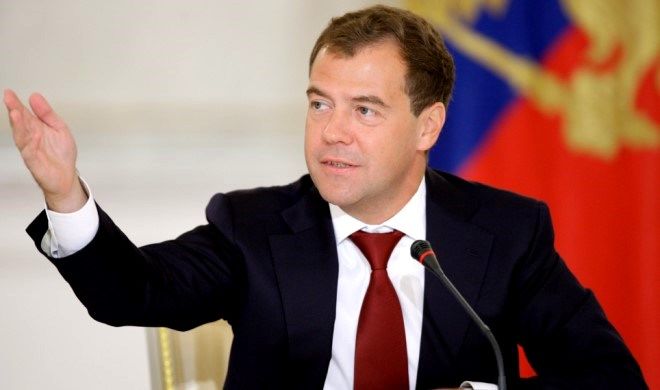 Medvedev niyə bu günə qalıb: Özünə qəsd, boşanma…