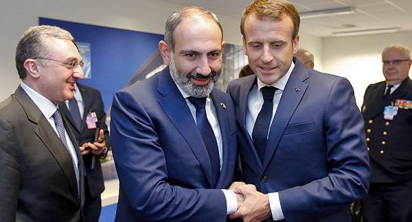 Makron-Nikol dostluğu çat verdi: İrəvan Parisə sorğu göndərdi