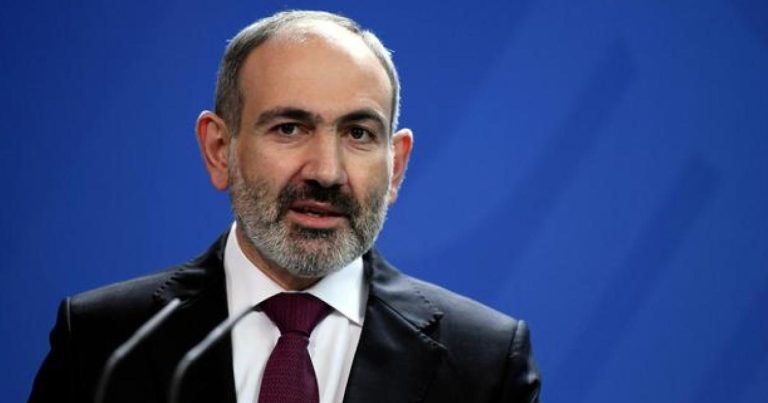 “Komsomolskaya Pravda”: "Paşinyan Ermənistanı Qərbə yönəltmək üçün Qarabağı təslim edir"