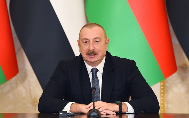 İlham Əliyev həmkarını təbrik etdi