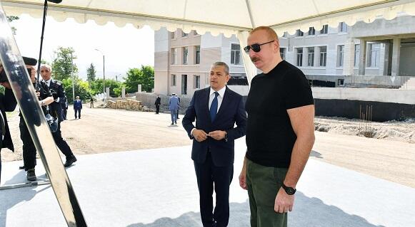 Prezident Şuşada 1 nömrəli tam orta məktəbdə... - Foto