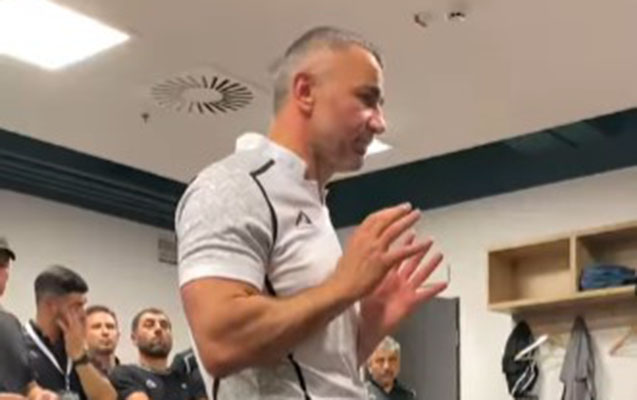 Qurban Qurbanov futbolçuları belə təbrik etdi - Video
