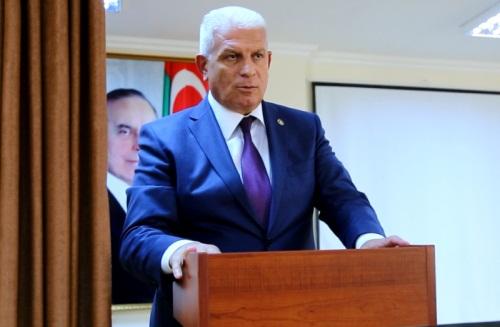 Razim Məmmədov XİN-in verdiyi xidməti pasportu itirdi
