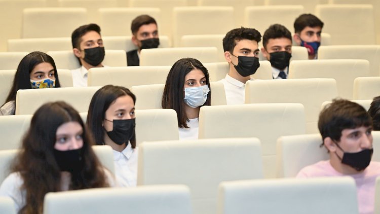 Bu tələbələr 250 manat təqaüd alacaq
