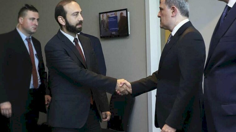 Bayramov Mirzoyanla nələri müzakirə edib?