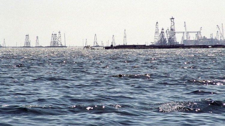 Dənizdə təhlükə: SOCAR önləyici tədbirlərə başladı 