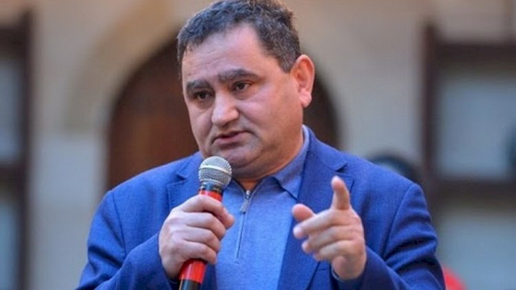 Etibar Əliyev “Facebook”dan getdi