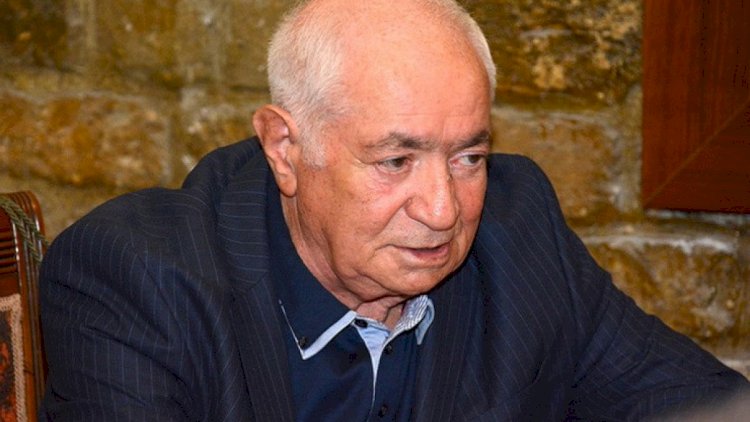 “Axmaq quruluşlarda demokratiyanın başından basırlar, danışmağa qoymurlar” - Xalq şairi
