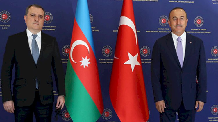 Çavuşoğlu və Bayramov regional məsələləri müzakirə etdi