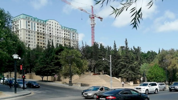 “Heydər Parkı”nı dağıdan şirkət YAP-çı deputata məxsusdur - Video