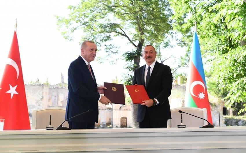 Şuşa Bəyannaməsinin imzalanmasından bir il ötür