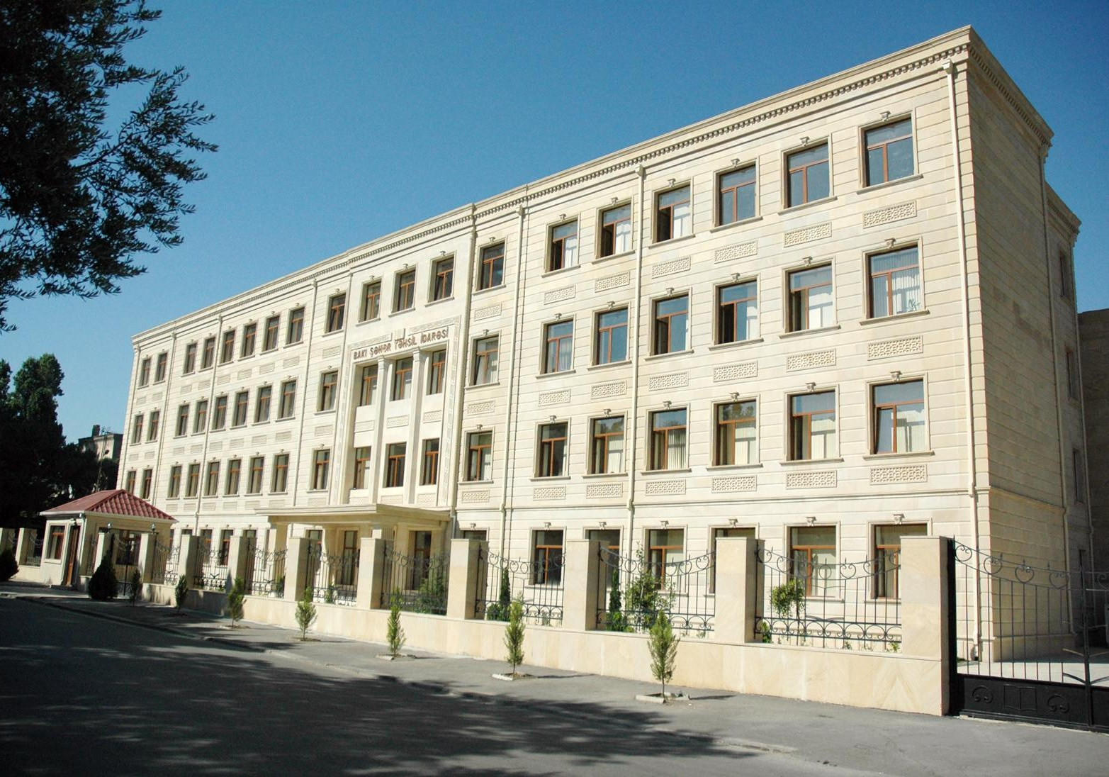 Bakıda müəllim valideynlə mübahisədən sonra vəfat edib?