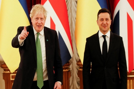 Böyük Britaniyanın baş naziri Kiyevdə - Qərb ən “ağır top”larını Ukraynaya yığır...