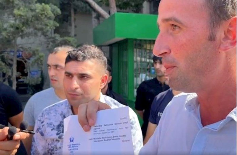 Müharibə iştirakçıları Müdafiə Nazirliyinin qarşısına toplaşdı