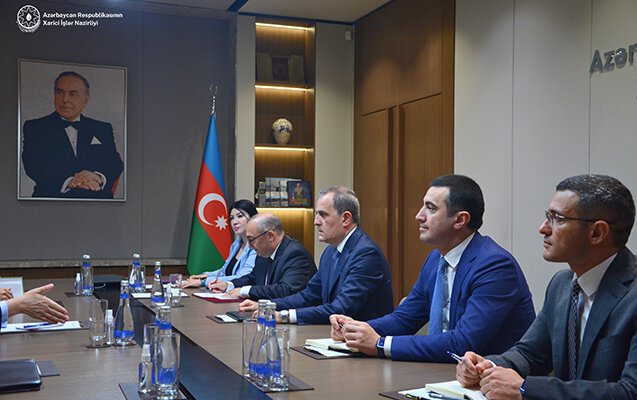  Ceyhun Bayramov  ABŞ dövlət katibinin köməkçisiilə görüşüb 