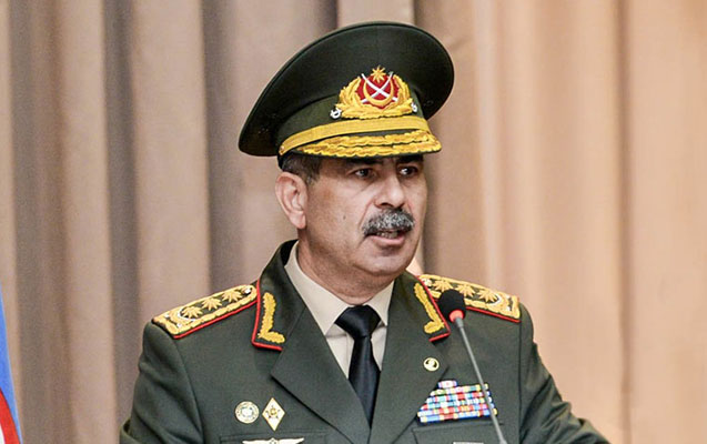 Müdafiə naziri yeni nəzarətə götürülən yüksəkliklərlə bağlı tapşırıqlar verdi