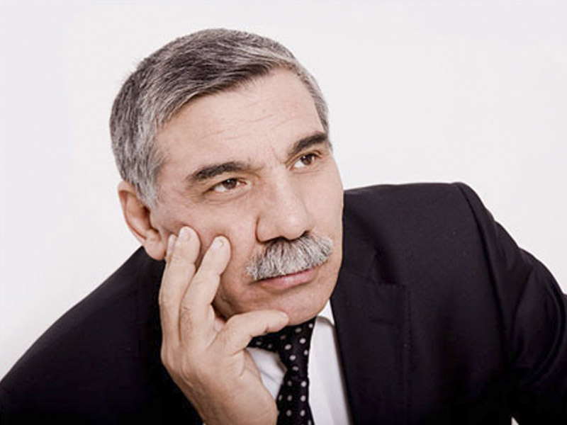 Zəlimxan Yaqubun qardaşı vəfat etdi