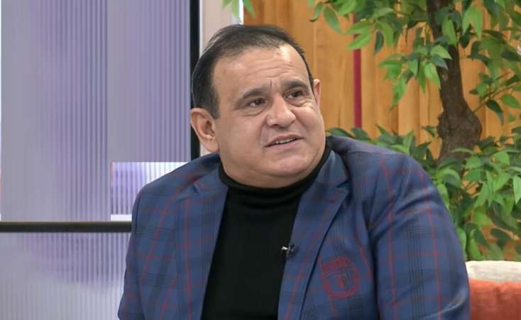 Tacir Şahmlıoğlu tanınmış müğənni ilə sevgili olması barədə iddialara cavab verdi